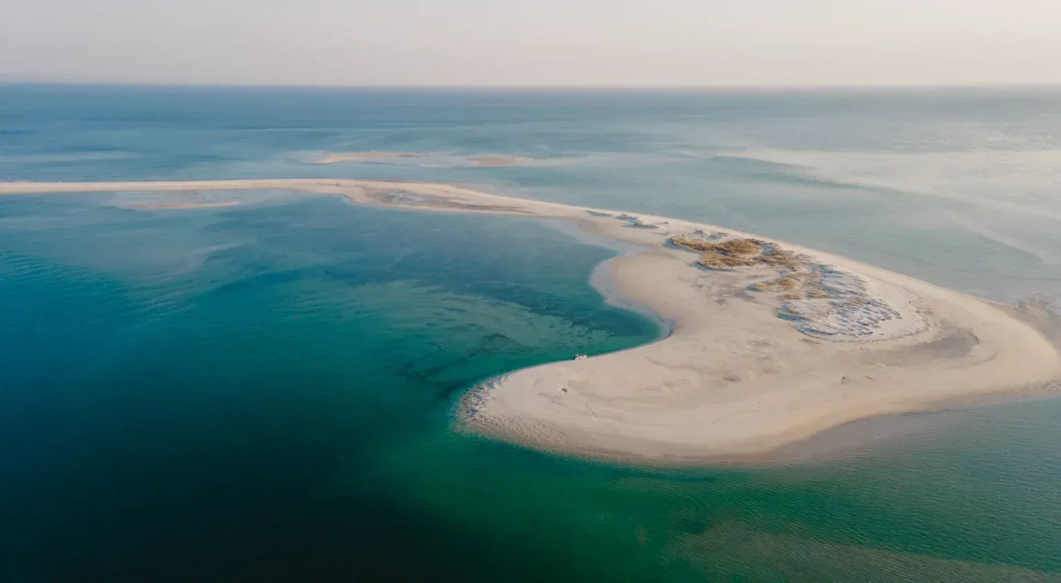 La langue de sable de Tróia vue d'en haut, Comporta
